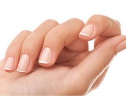 Cara Alami Untuk Memutihkan Kuku